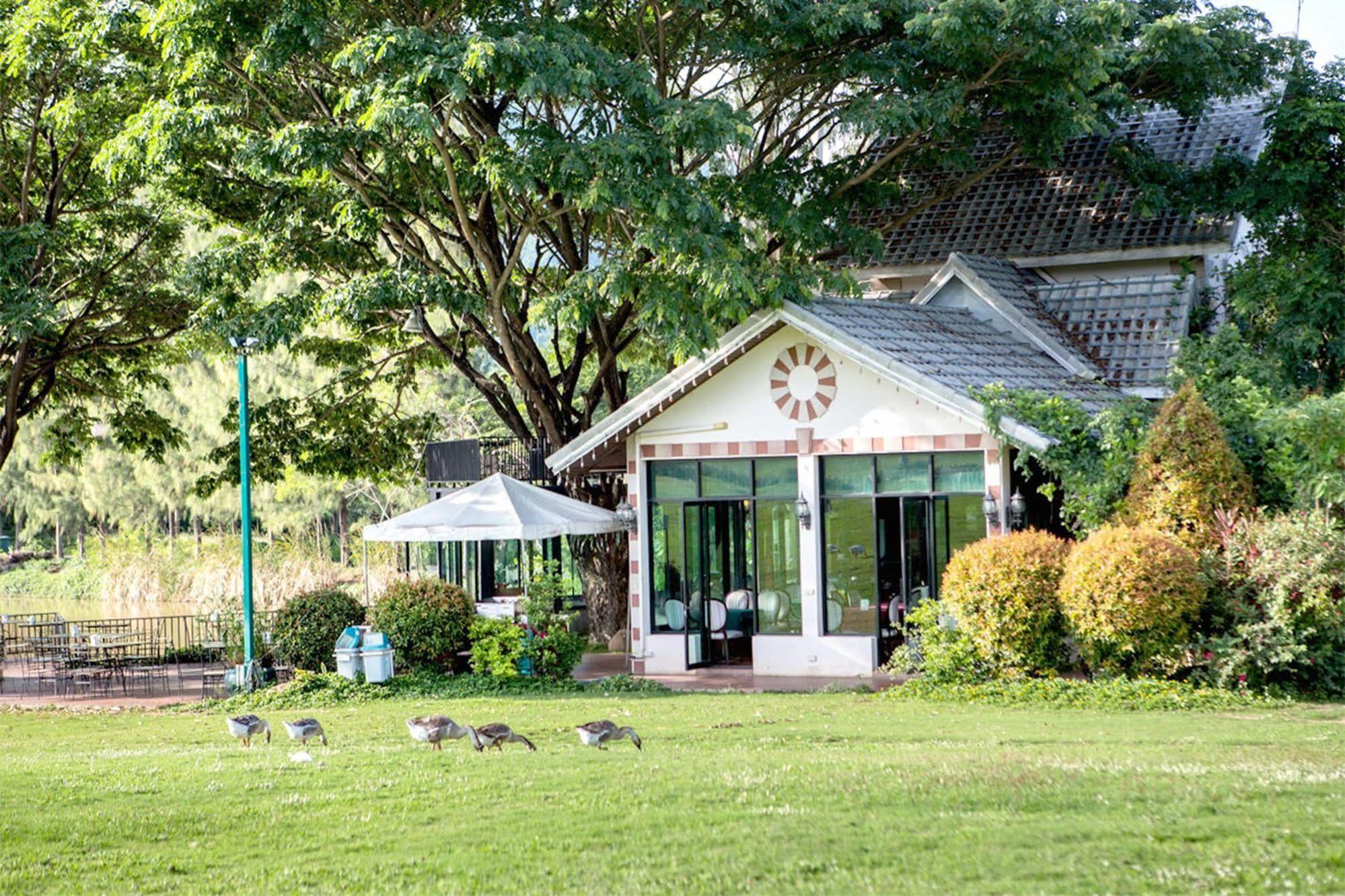 Chateau De Khaoyai Hotel & Resort Pakchong Bagian luar foto