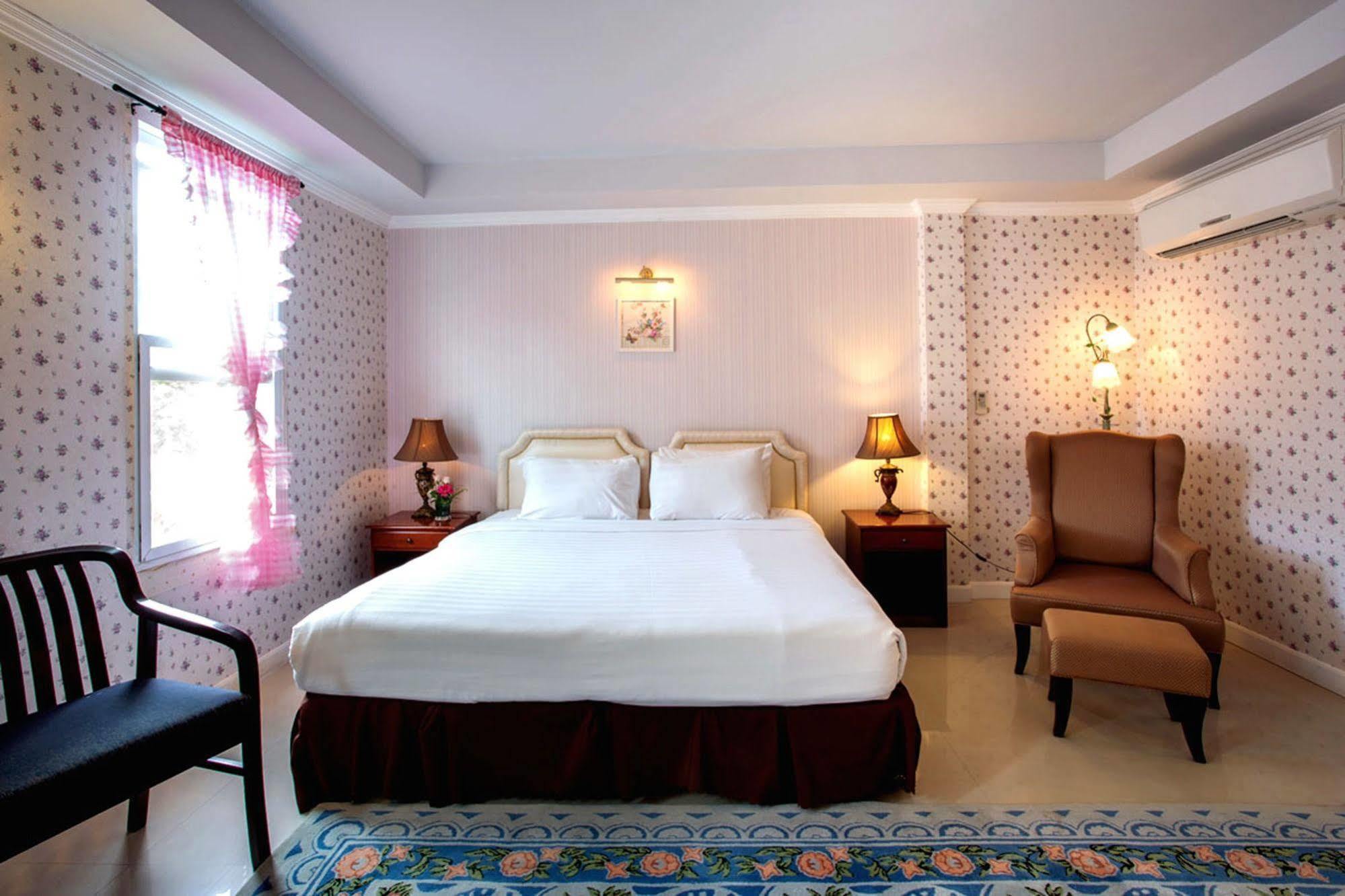 Chateau De Khaoyai Hotel & Resort Pakchong Bagian luar foto